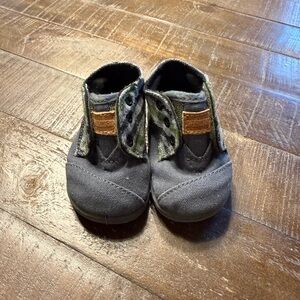 TOMS Kids Charcoal Canvas Shoes
